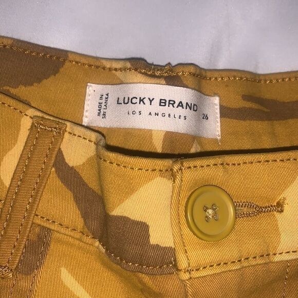 Lucky Brand   - Picture 3 of 4